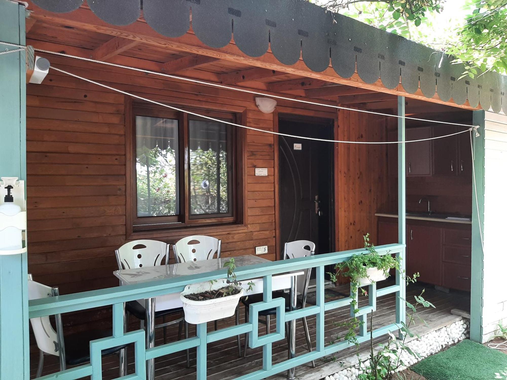 Appartement Flora Pansiyon Çıralı à Kemer Extérieur photo